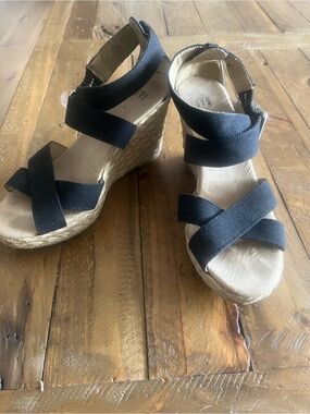 GAP Black Crisscross Espadrille Wedge Sandals - Nautical Summer Style US 7